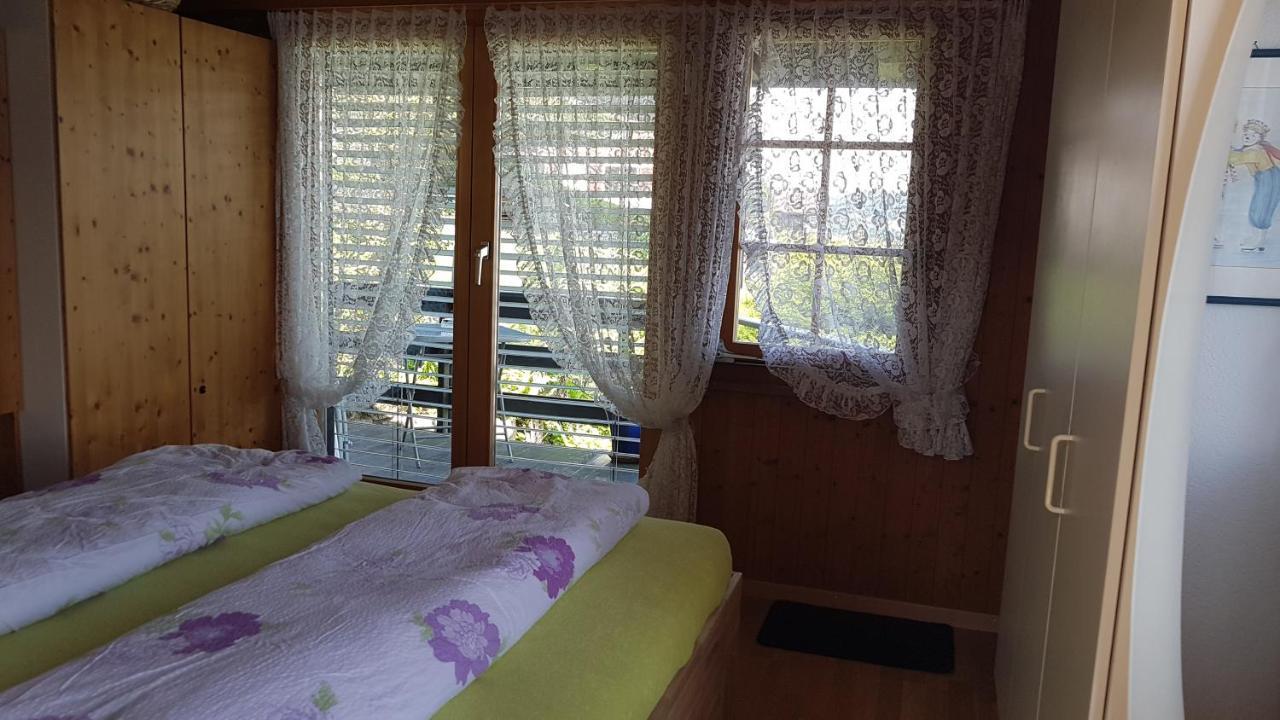 Traumhaftes Chalet Mit Seesicht Krattigen Экстерьер фото